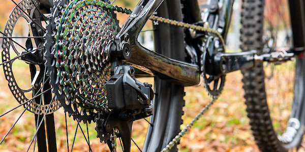 Drivetrain detail on a custom Ibis Mojo 3 carbon mountain bike