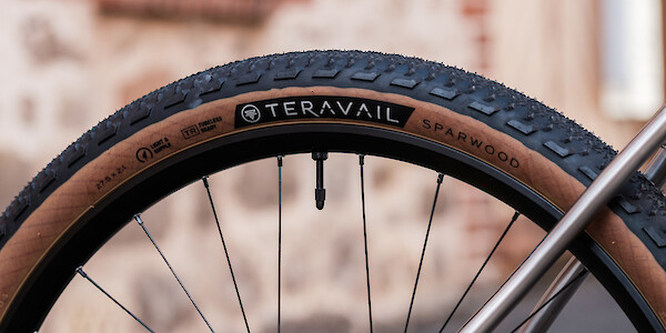 Teravail Sparwood tyre fitted to a Bossi Grit SX titanium gravel bike
