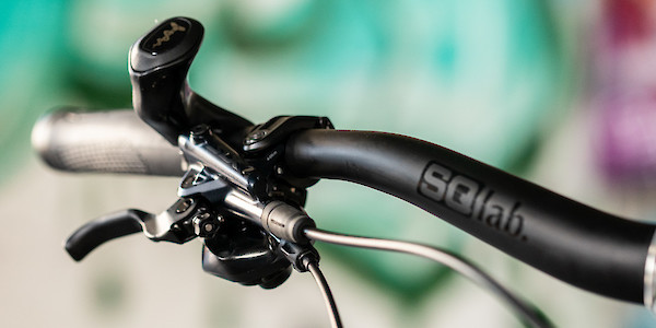 Close-up on an SQ-Lab handlebar and SQ-Lab Innerbarends