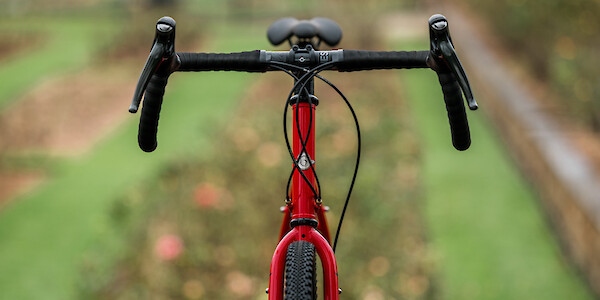 Genesis Croix de Fer 20 bike in Red Zepplin, front view