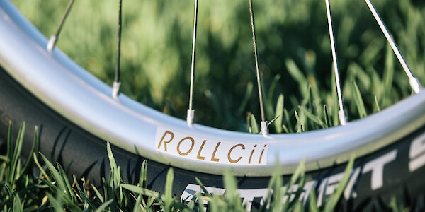 Rollcii rim detail on a custom-built Veloci Roadmance steel gravel bicycle